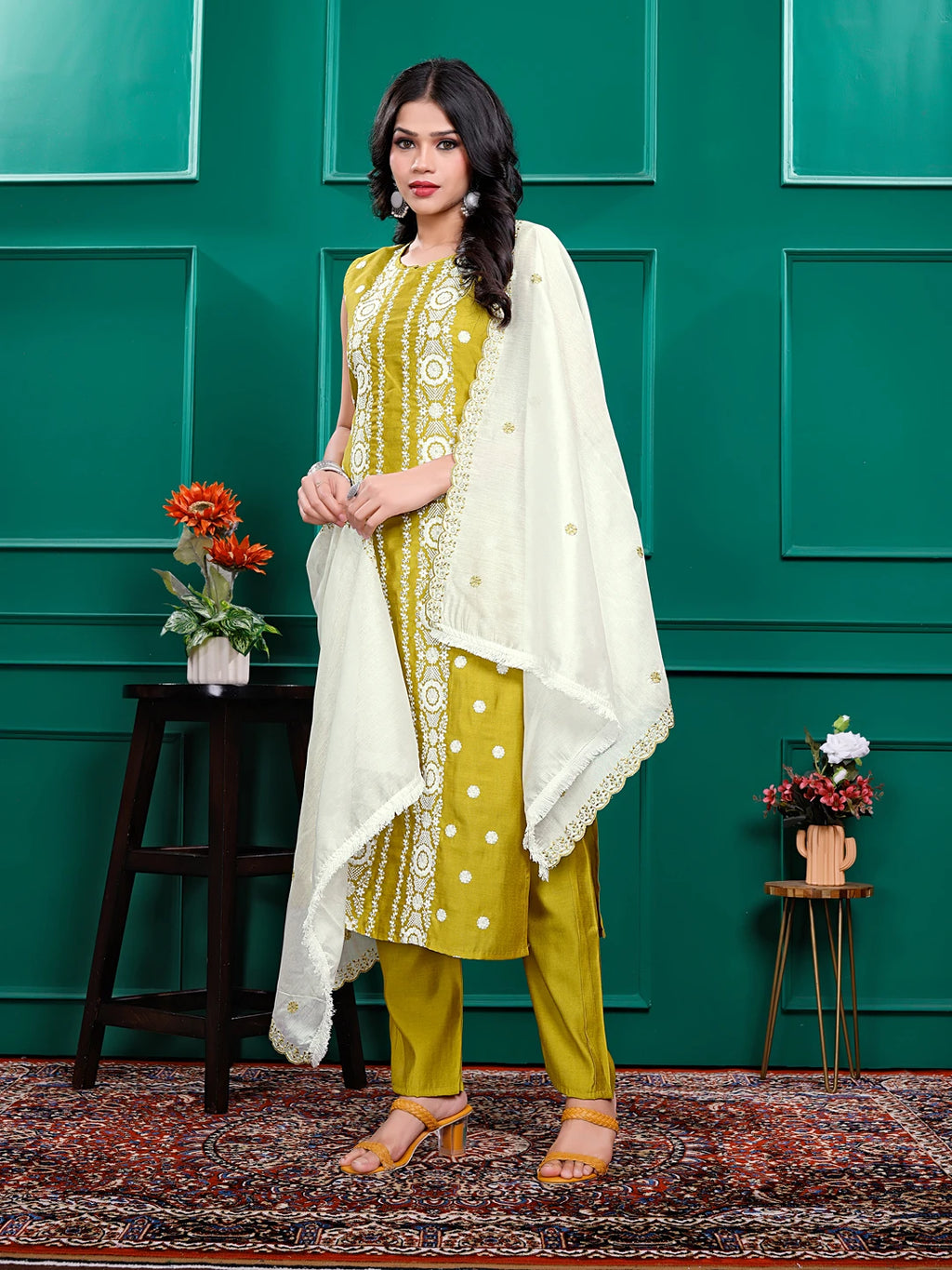 Roman Silk Embrodered Work Kurta Pant Set with Dupatta