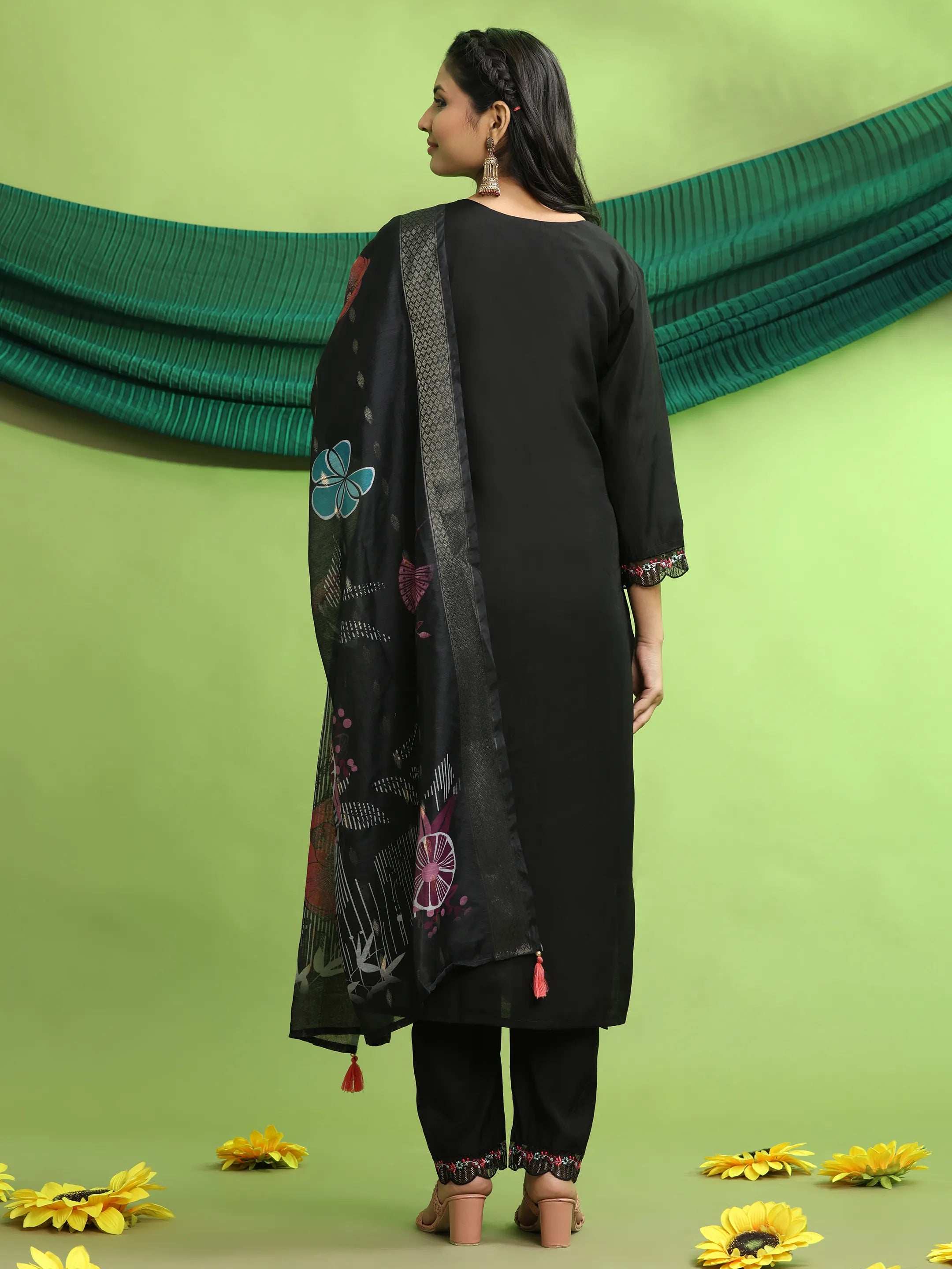 Roman Silk Embroidery Hand Work Kurta Pant Set With Dupatta