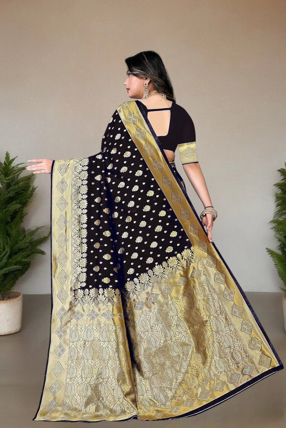 Pionex Woven Kanjivaram Jacquard Pure Silk Saree