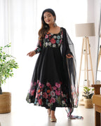 Women Floral Printed Organza Silk Flared Anarkali Kurta Set