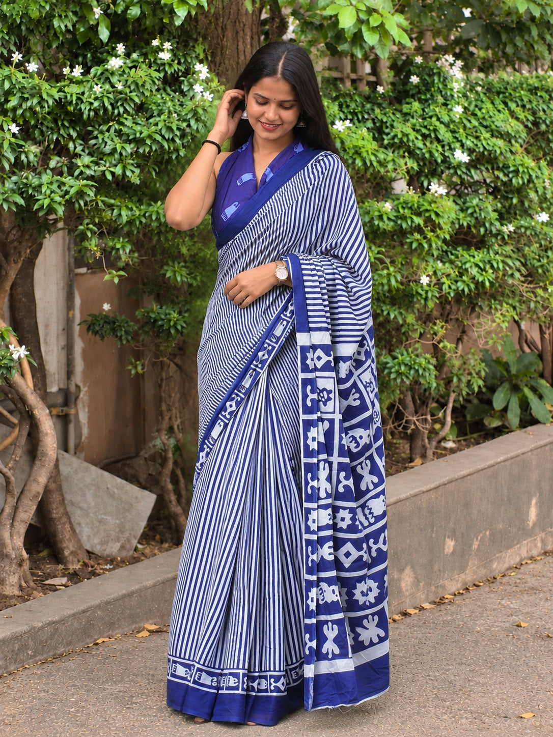 Ready To Wear Cotton Saree with Striped Pattern & Traditional Printed Pallu