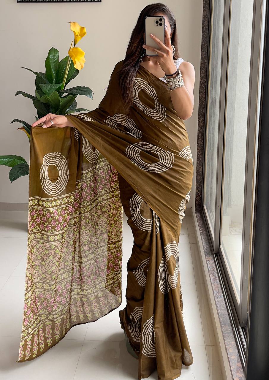 Ajrakh Bandhej Printed Mulmul Cotton Saree for Woman
