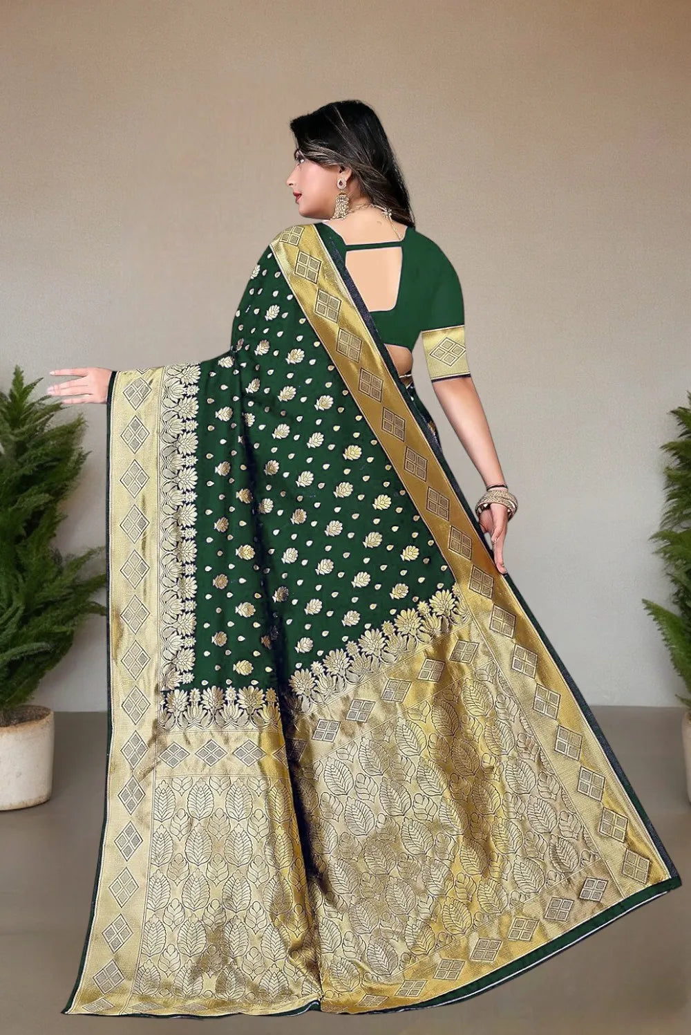 Pionex Woven Kanjivaram Jacquard Pure Silk Saree