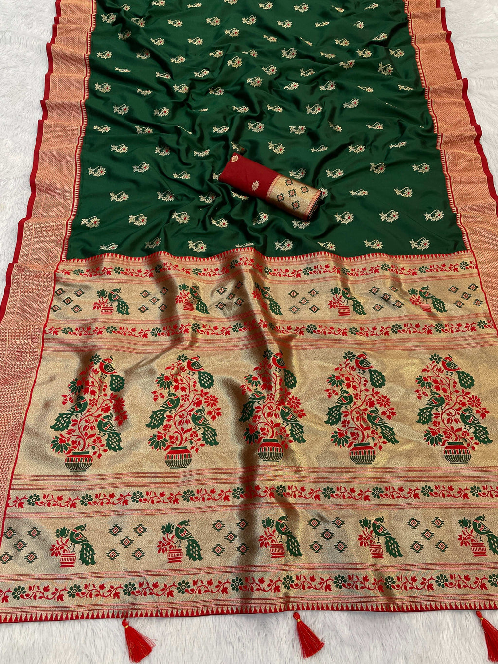 Zari Woven Paithani Pure Silk Saree With Tussle