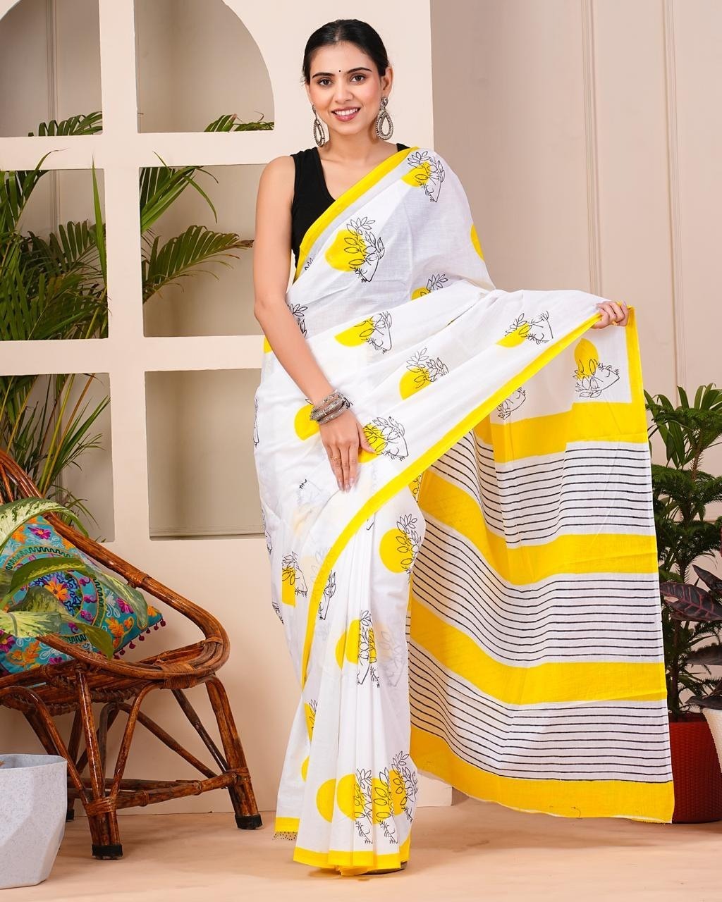 Pure Cotton Floral Printed Saree with Unstitched Blouse Piece