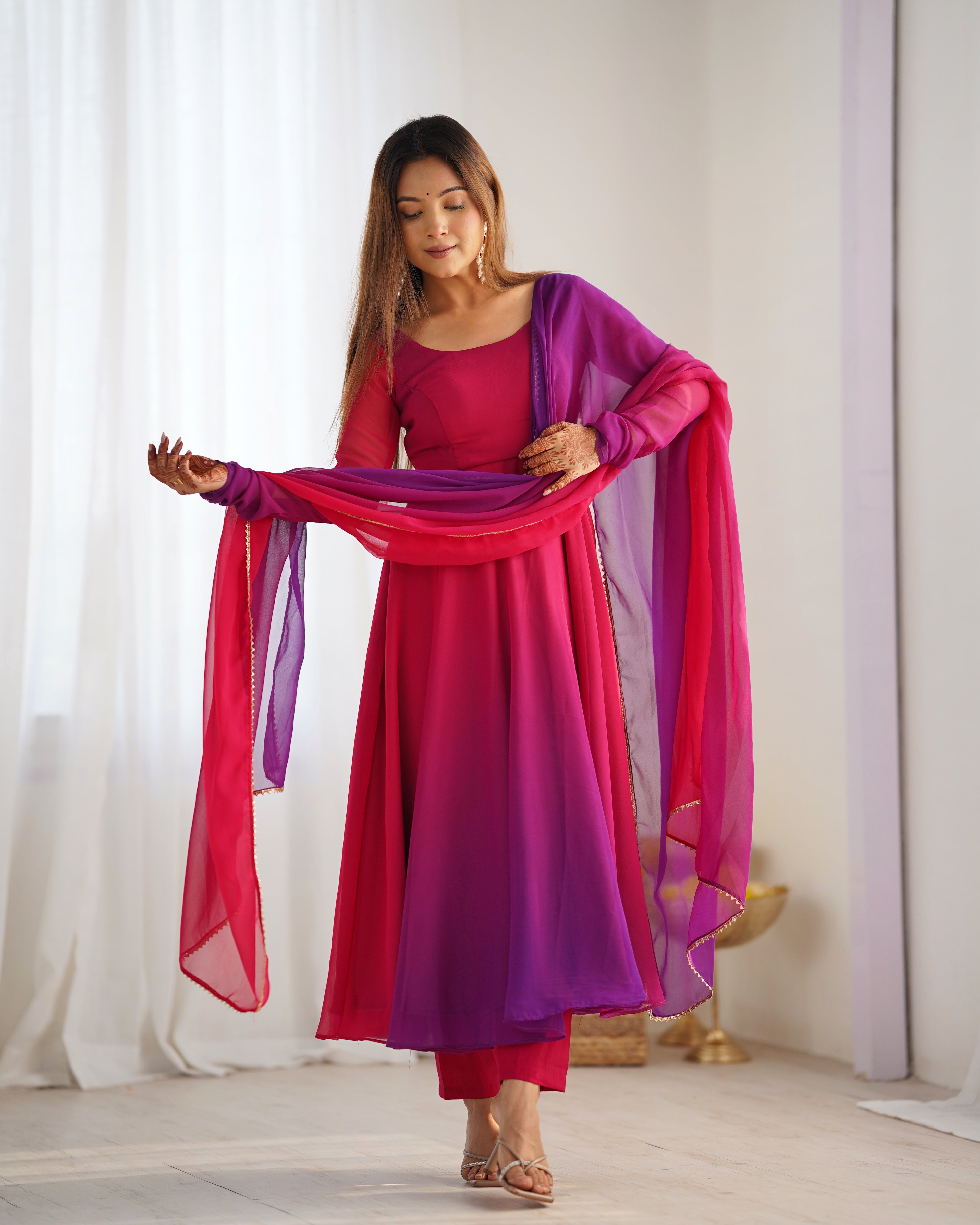DARK PINK
