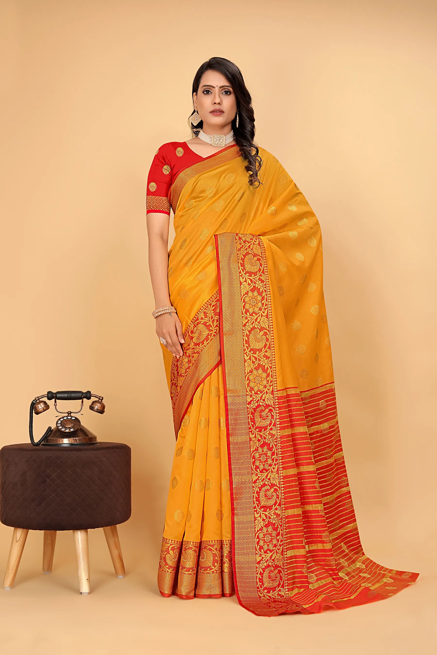 Pionex Woven Katan Kanjivaram Soft Lichi Silk Sarees