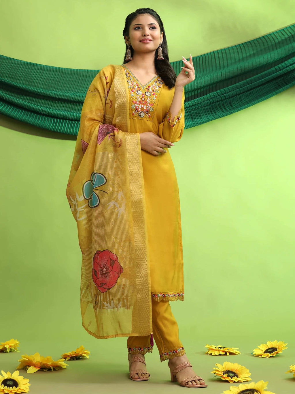 Roman Silk Embroidery Hand Work Kurta Pant Set With Dupatta
