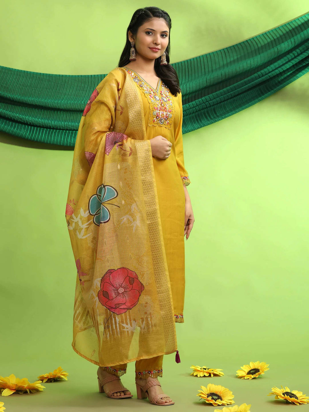 Roman Silk Embroidery Hand Work Kurta Pant Set With Dupatta