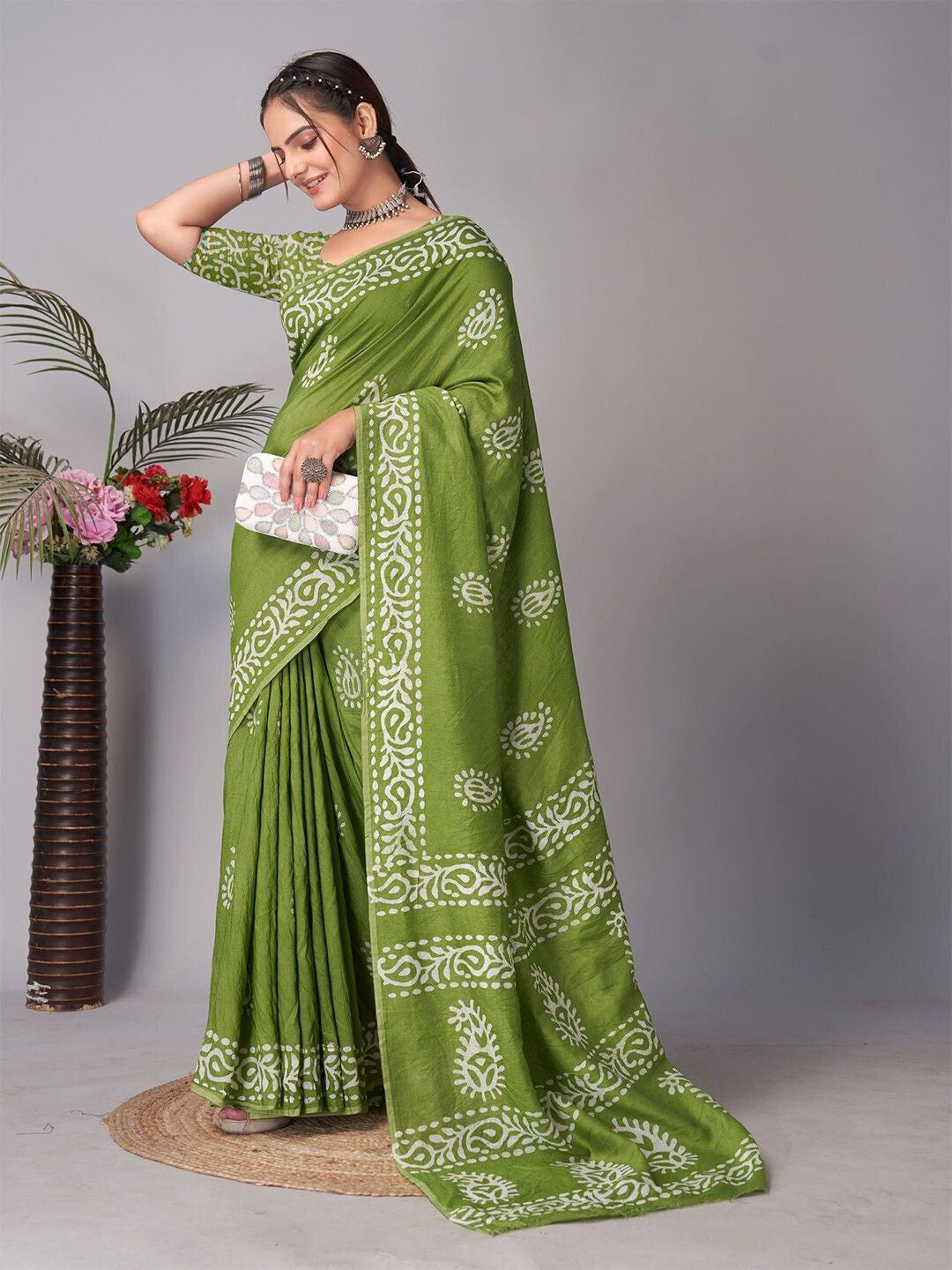 Ready to wear mulmul cotton printed saree – green, view 3