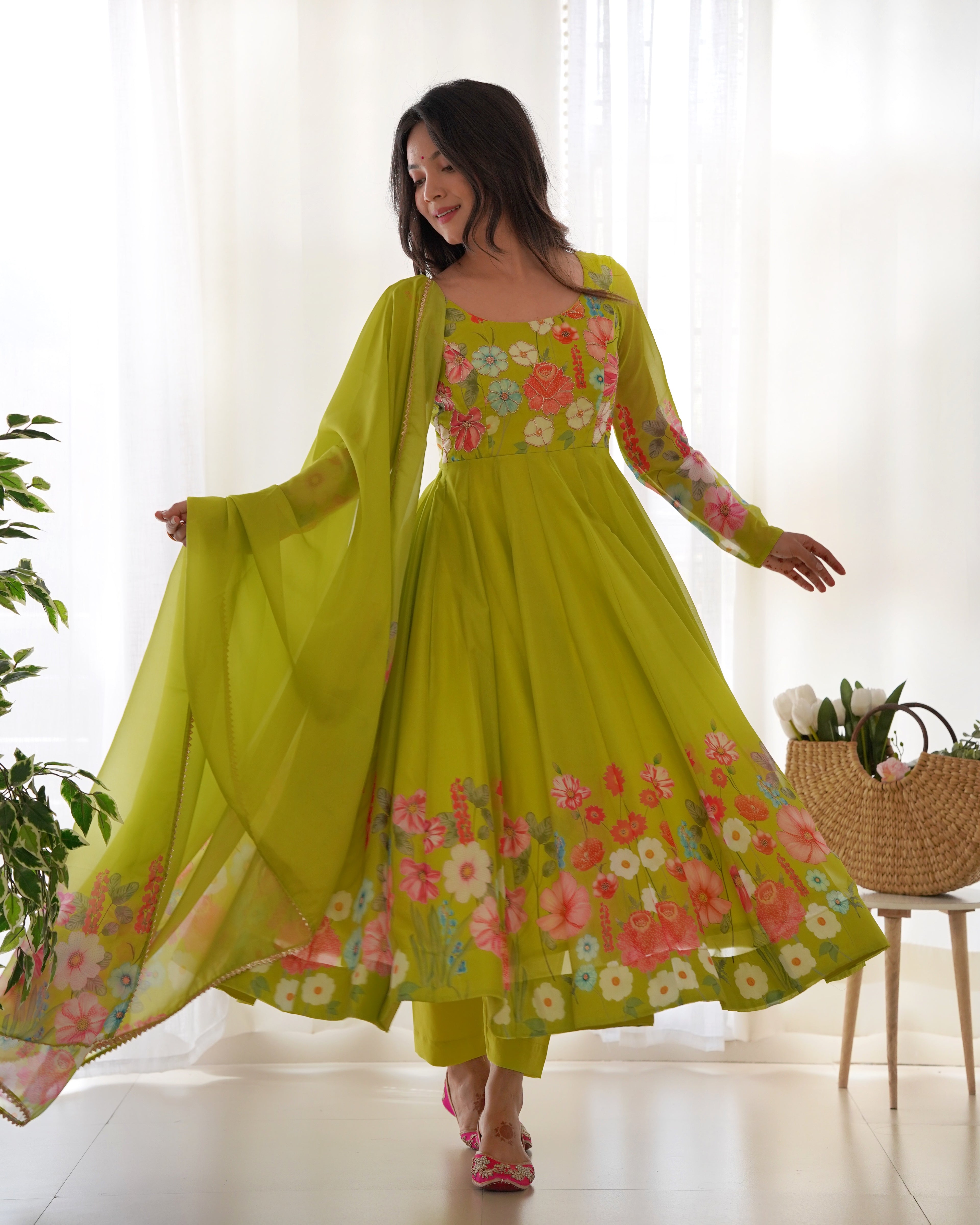 Women Floral Printed Organza Silk Flared Anarkali Kurta Set