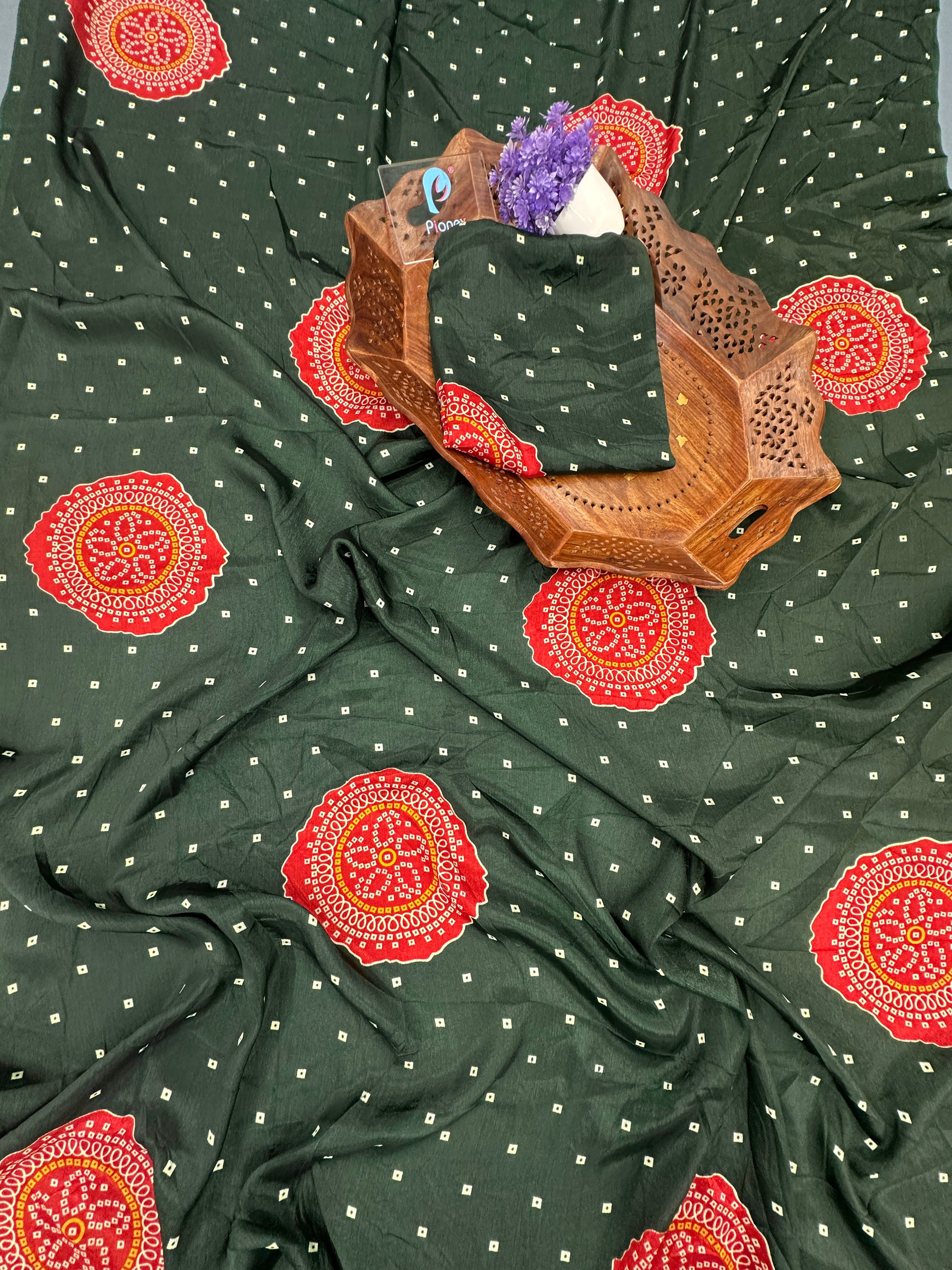Trendy Chinnon Saree with Jaipuri Bandhani Print and Blouse Piece