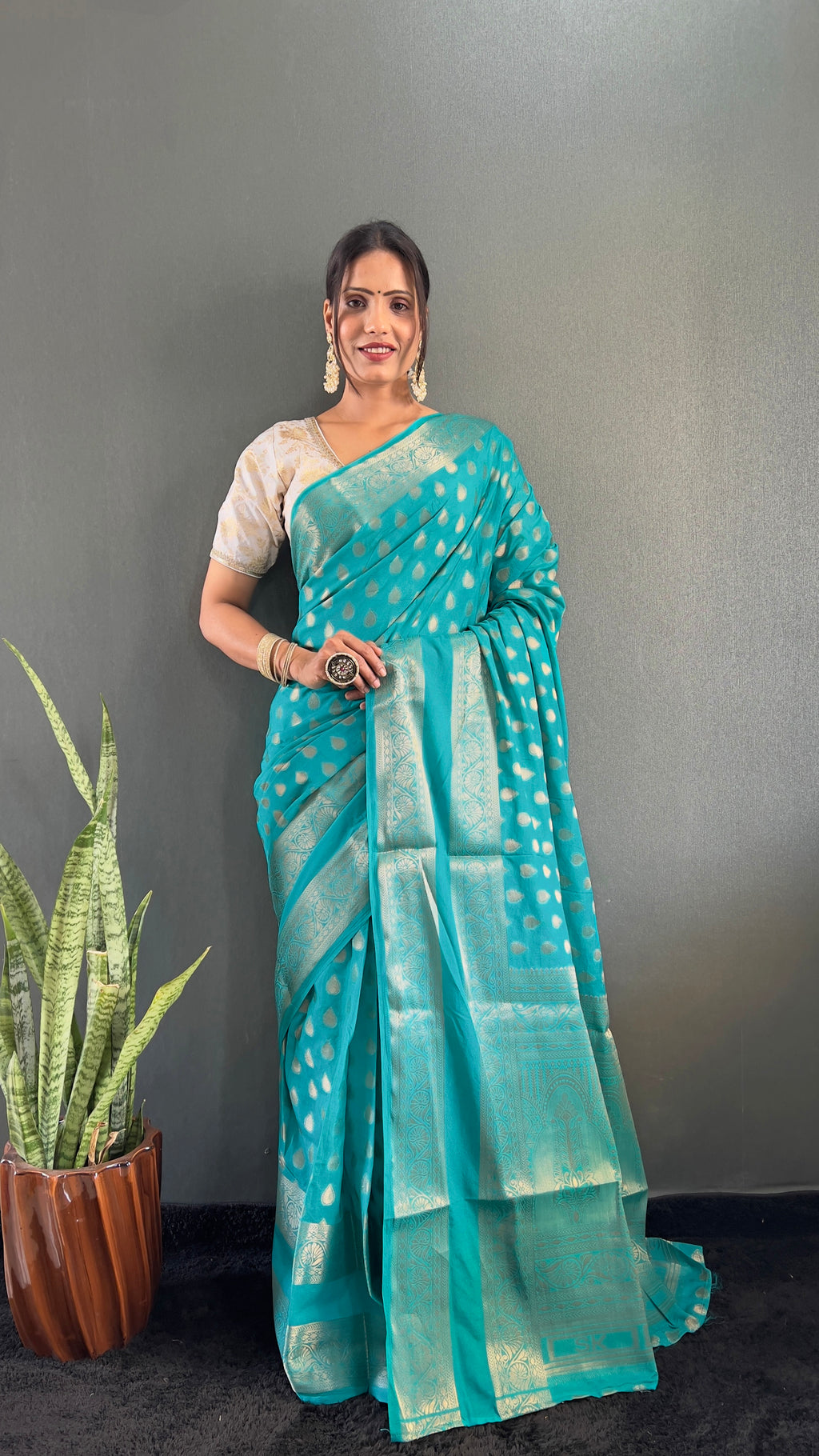 Ready to Wear Pure Banarasi Georgette Saree With Ready Made Blouse