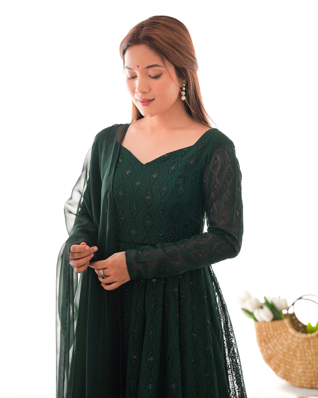 GREEN