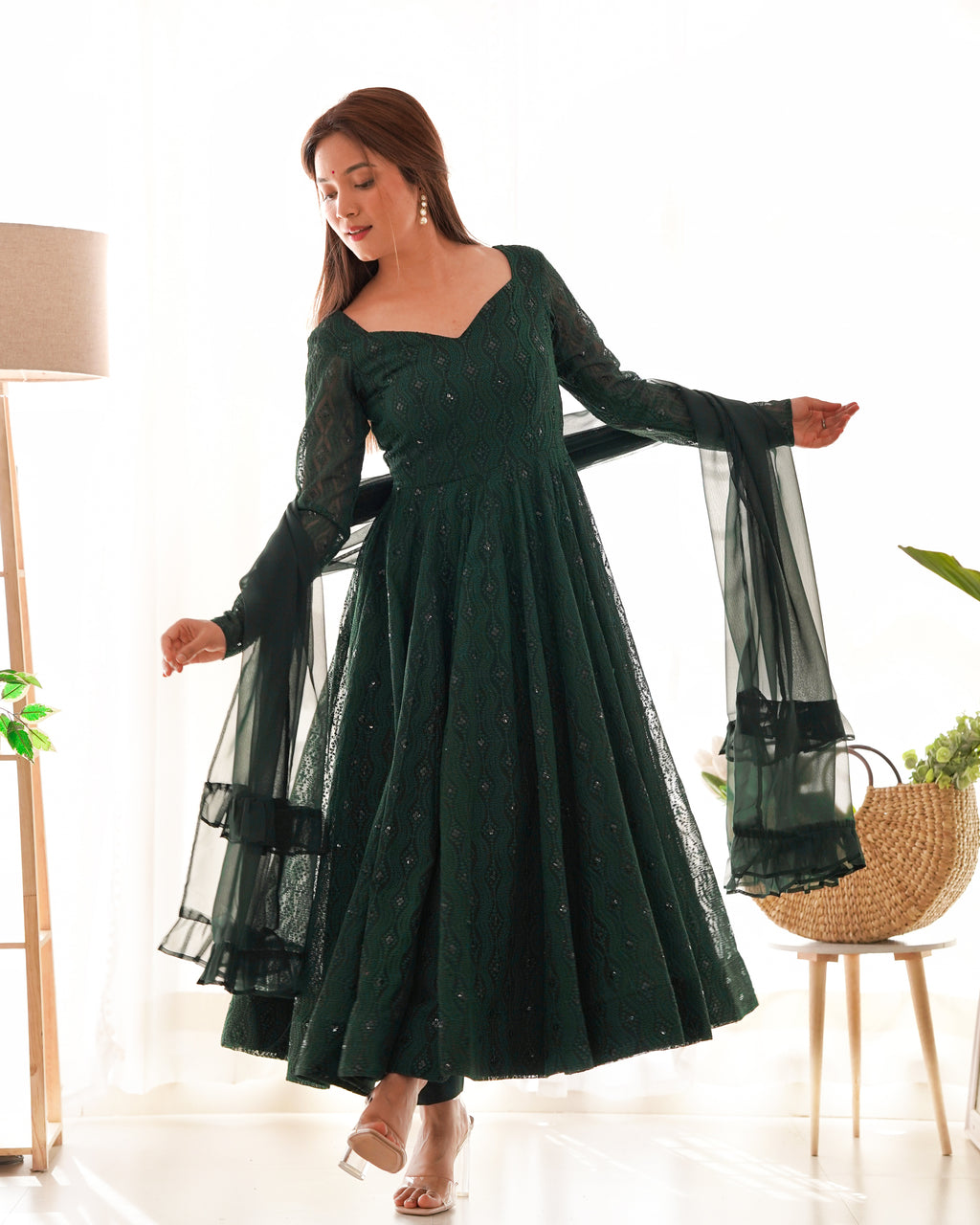 GREEN