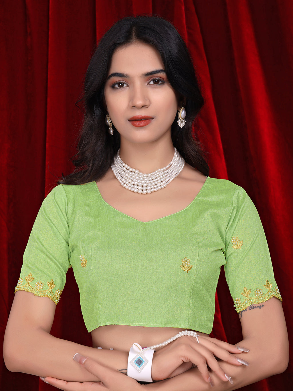 Chinon Saree in Dual Tone Shades with Embroidered Moti Border