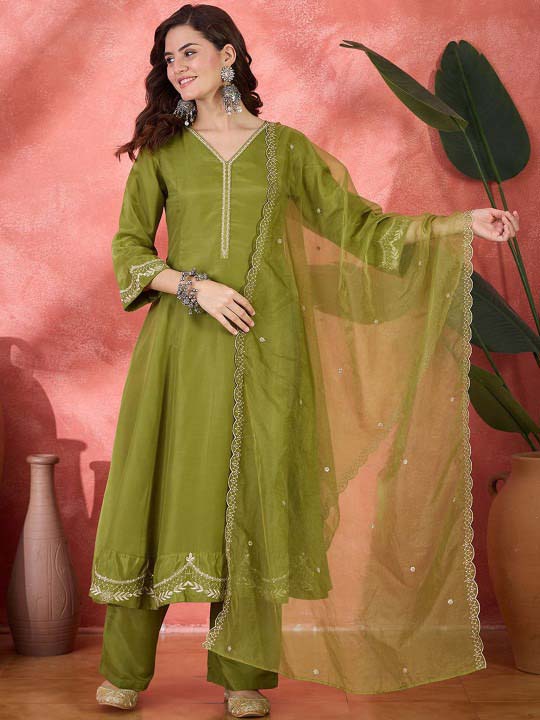 Elegant Zari Embroidered Silk Blend Anarkali Set