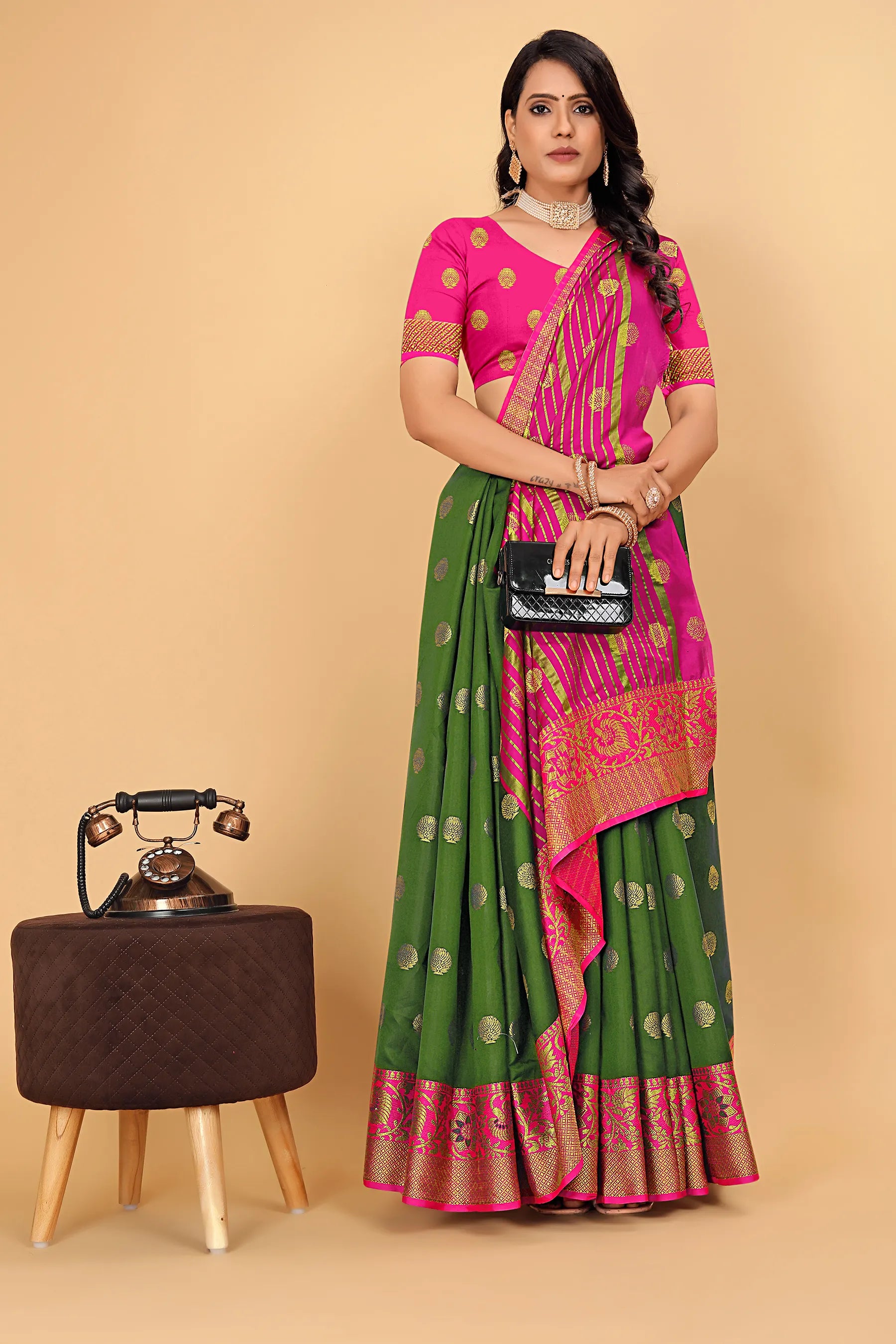 Pionex Woven Katan Kanjivaram Soft Lichi Silk Sarees