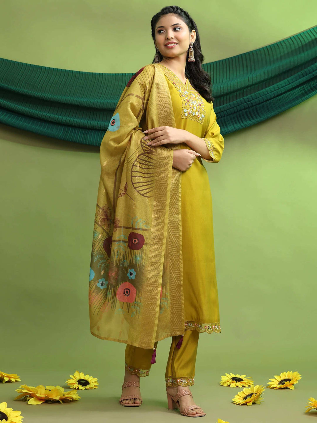 Roman Silk Embroidery Hand Work Kurta Pant Set With Dupatta