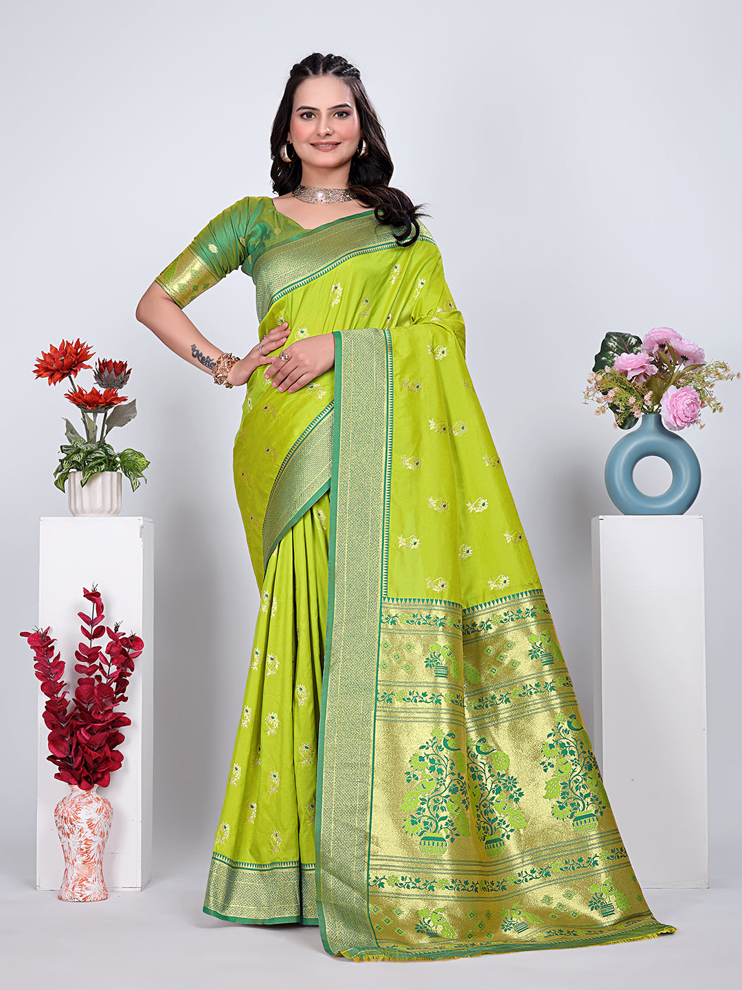 Zari Woven Paithani Pure Silk Saree With Tussle
