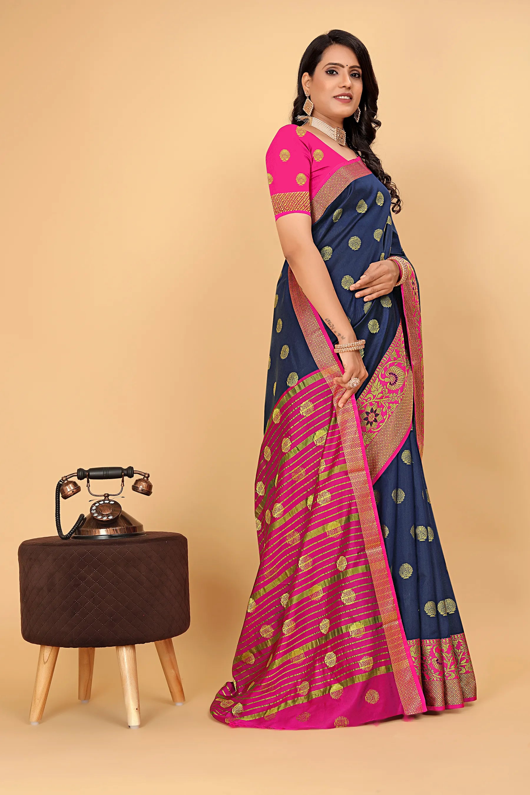 Pionex Woven Katan Kanjivaram Soft Lichi Silk Sarees