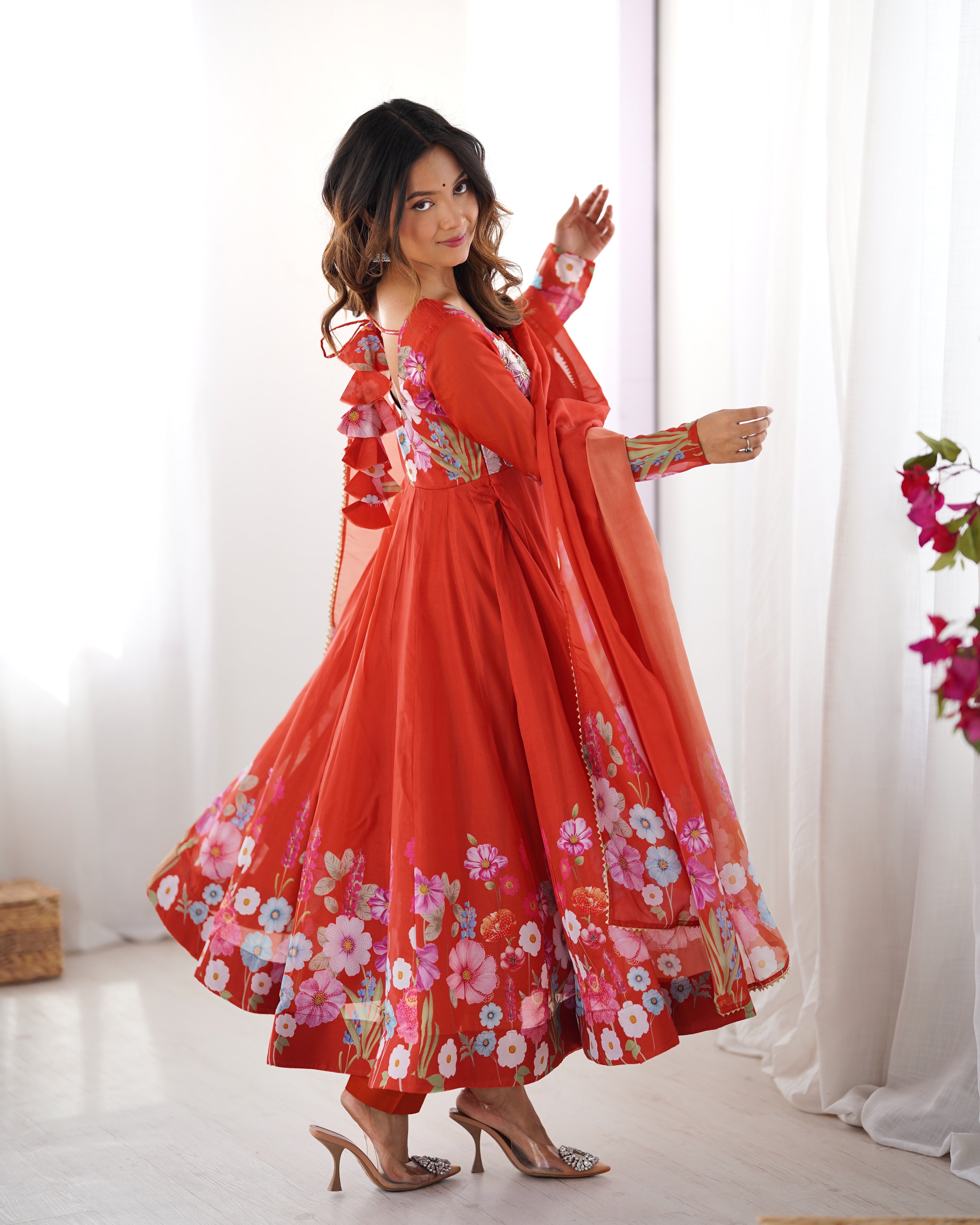 Women Floral Printed Organza Silk Flared Anarkali Kurta Set