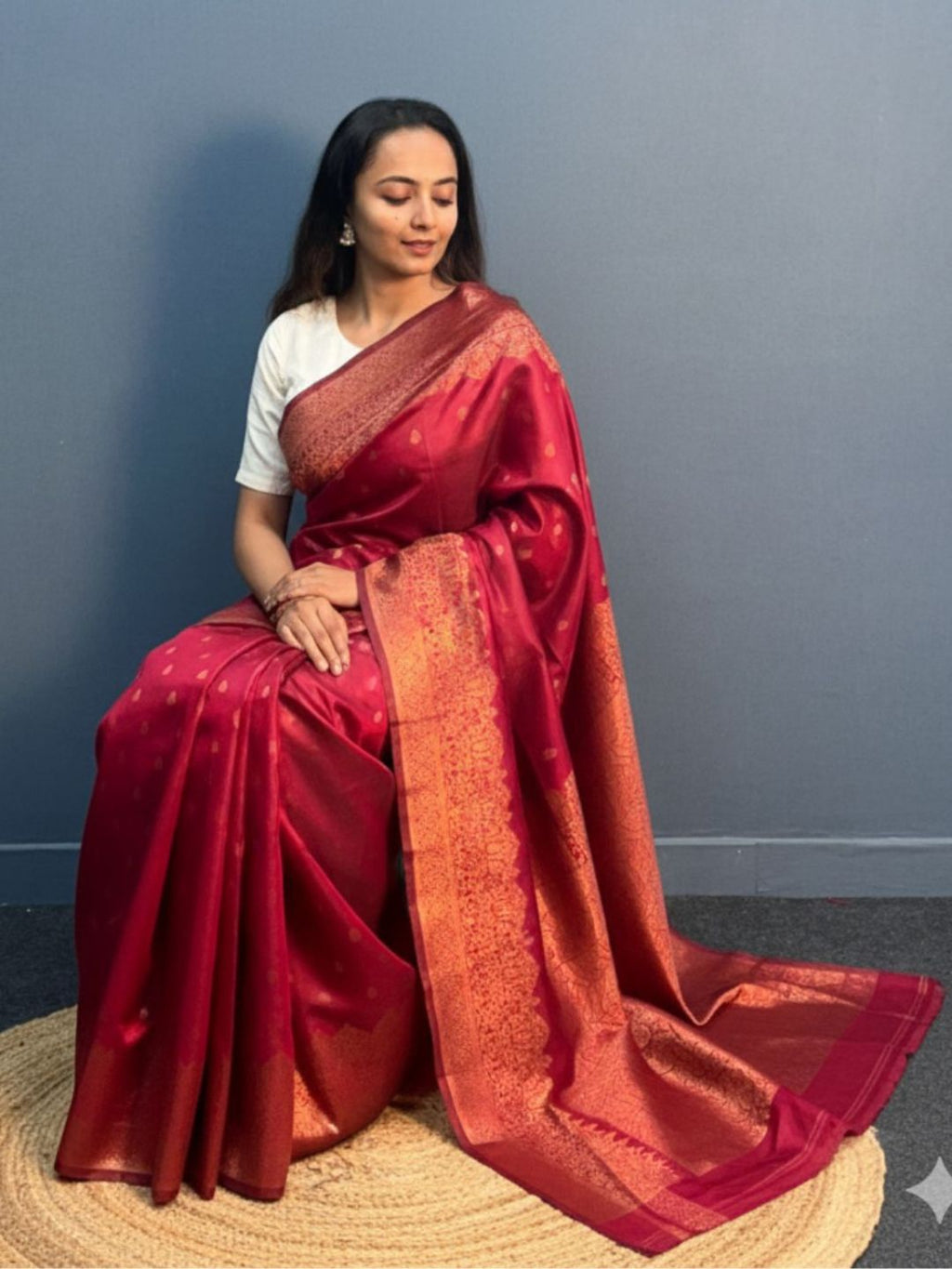 Elegant Patola Print Jacquard Woven Cotton Silk Saree with Zari Butta Work