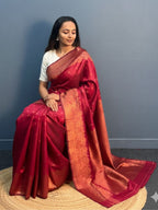 Elegant Patola Print Jacquard Woven Cotton Silk Saree with Zari Butta Work