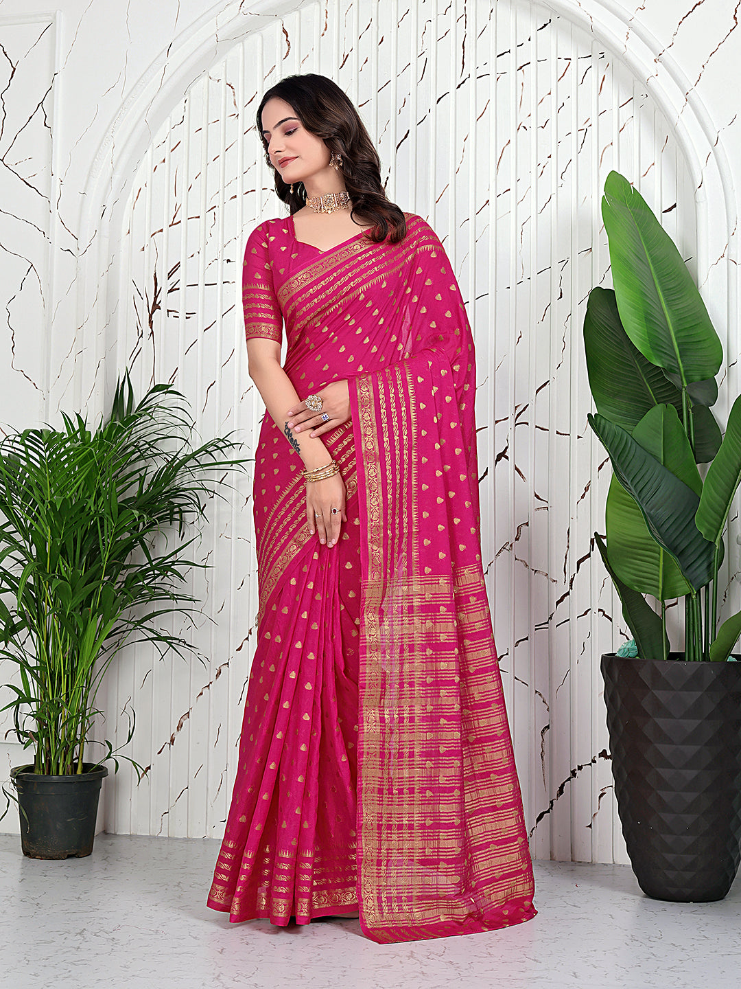 Banarasi Ready-to-Wear Jacquard Saree in Crepe Fabric