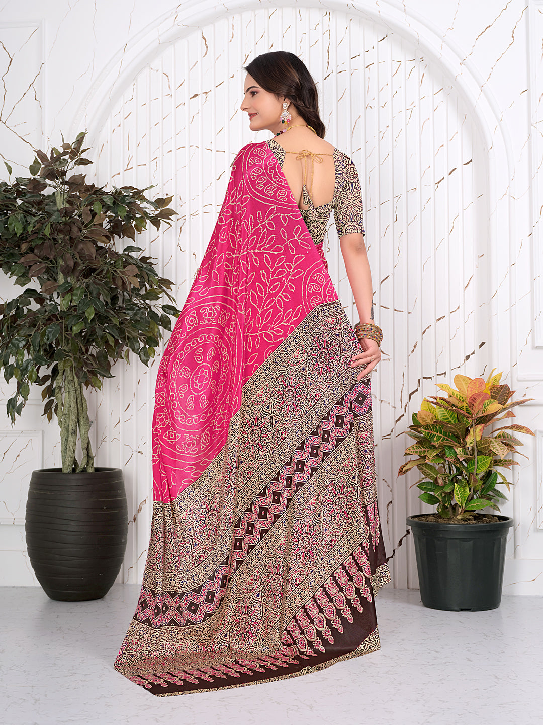 Abstract Printed Pure Crepe Silk Saree