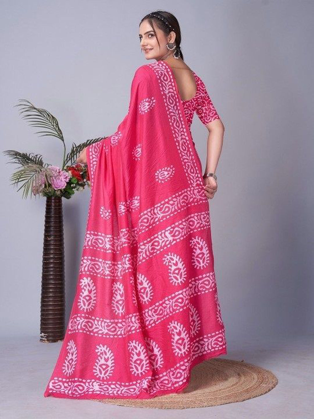 Ready to wear mulmul cotton printed saree – pink, view 4