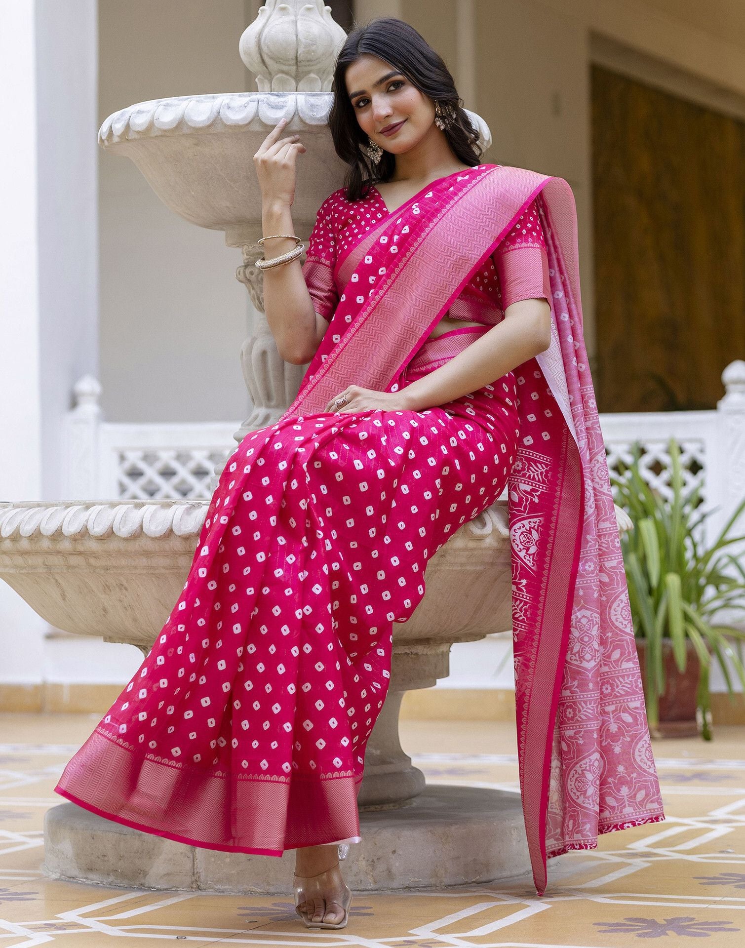 Ready-to-Wear Dola Silk Bandhani Saree with Zari Woven Chevron Border & Designer Pallu
