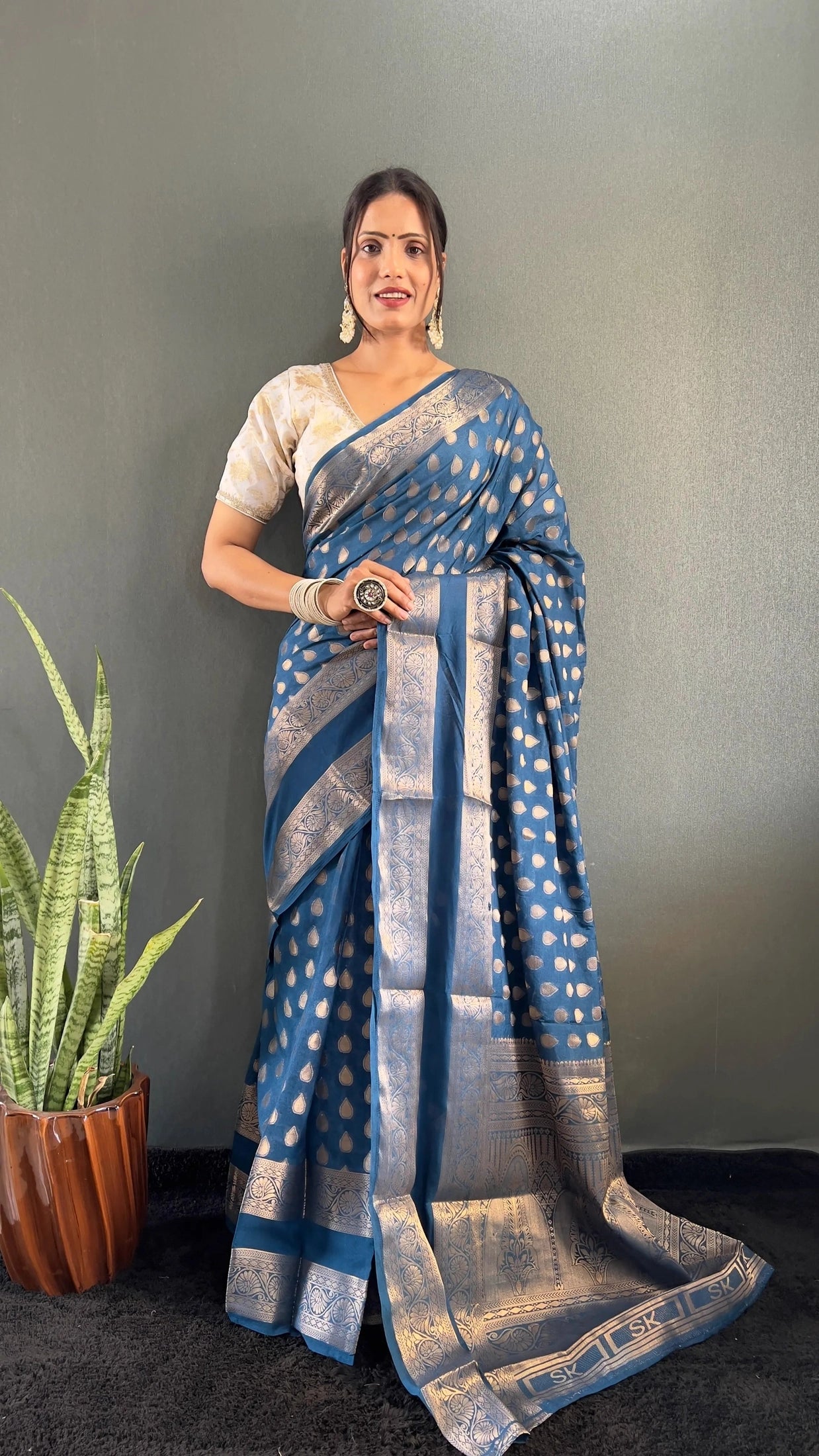 Ready to Wear Pure Banarasi Georgette Saree With Ready Made Blouse