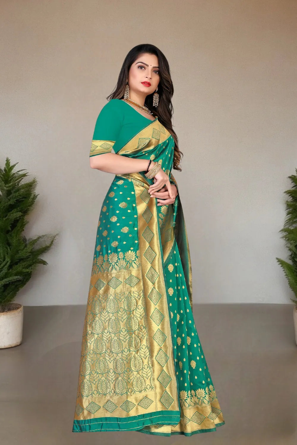 Pionex Woven Kanjivaram Jacquard Pure Silk Saree