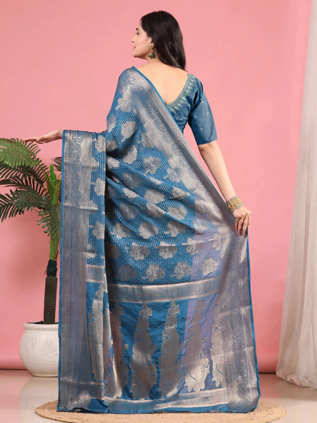 Banarasi Georgette Jacquard Saree With Embroidered Blouse