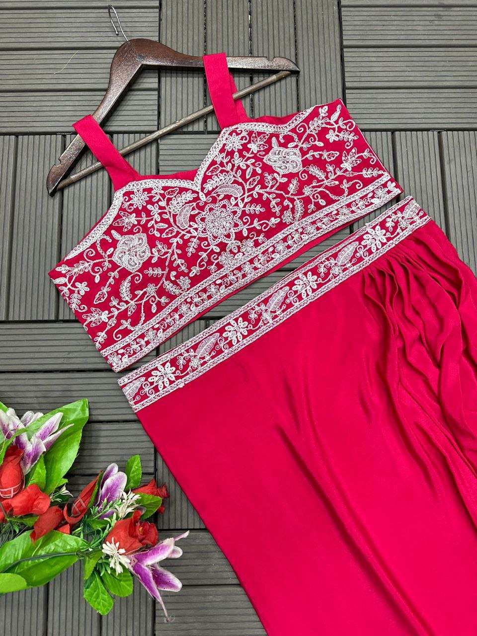 New Superb Trendy Party Wear Koti and Sarara