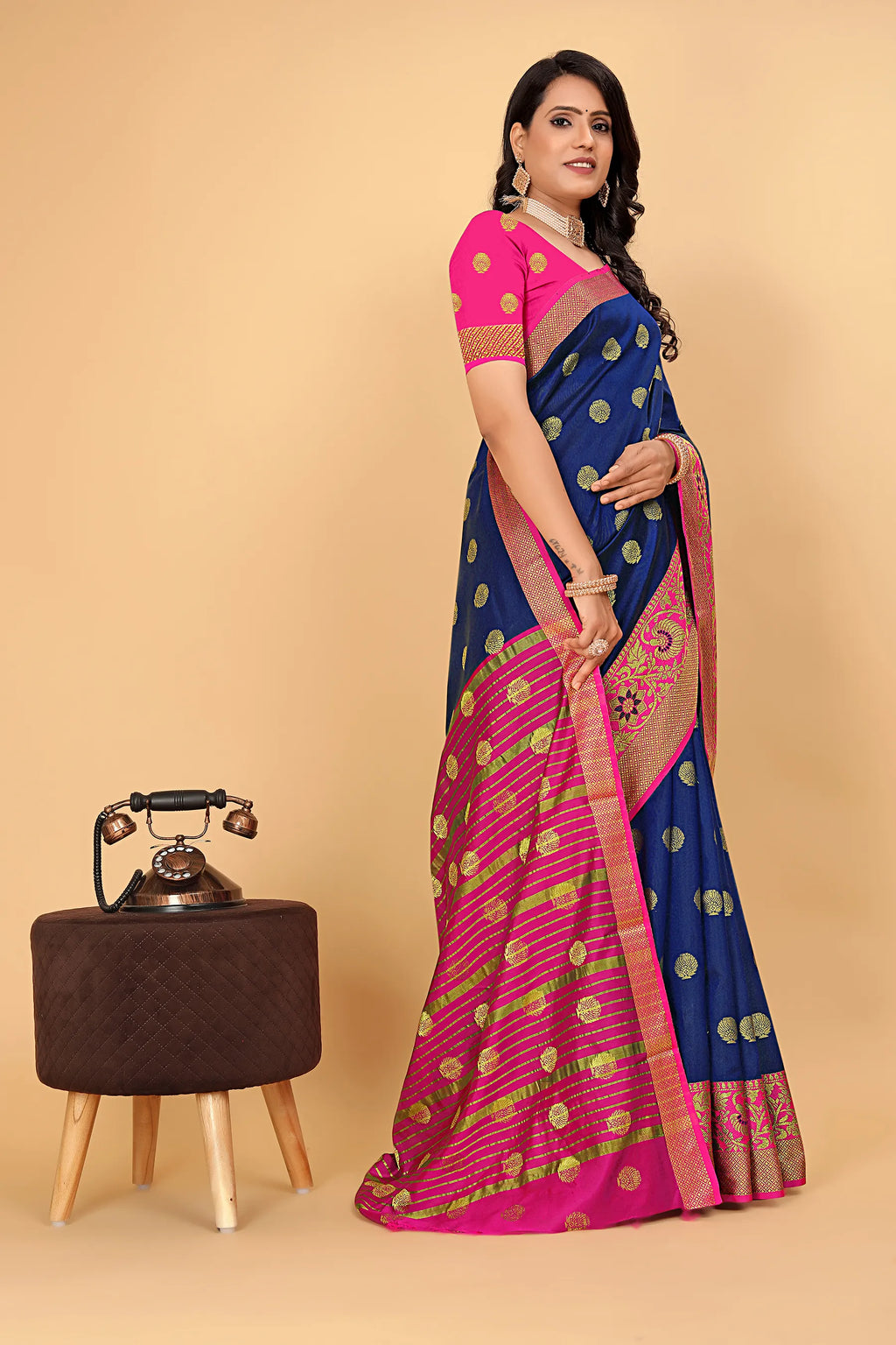 Pionex Woven Katan Kanjivaram Soft Lichi Silk Sarees