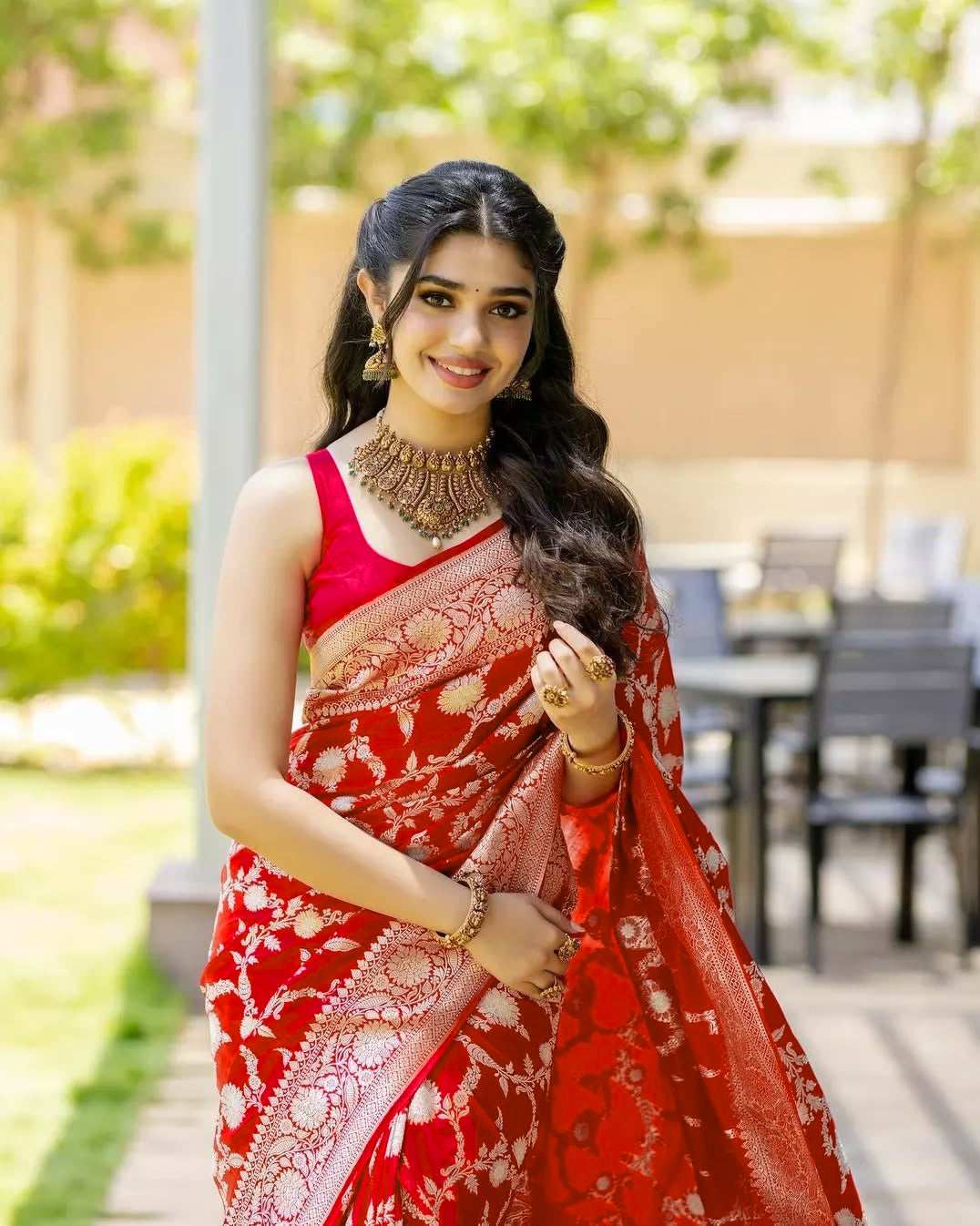 Soft Banarasi Silk Jacquard Zari Woven Pink Saree