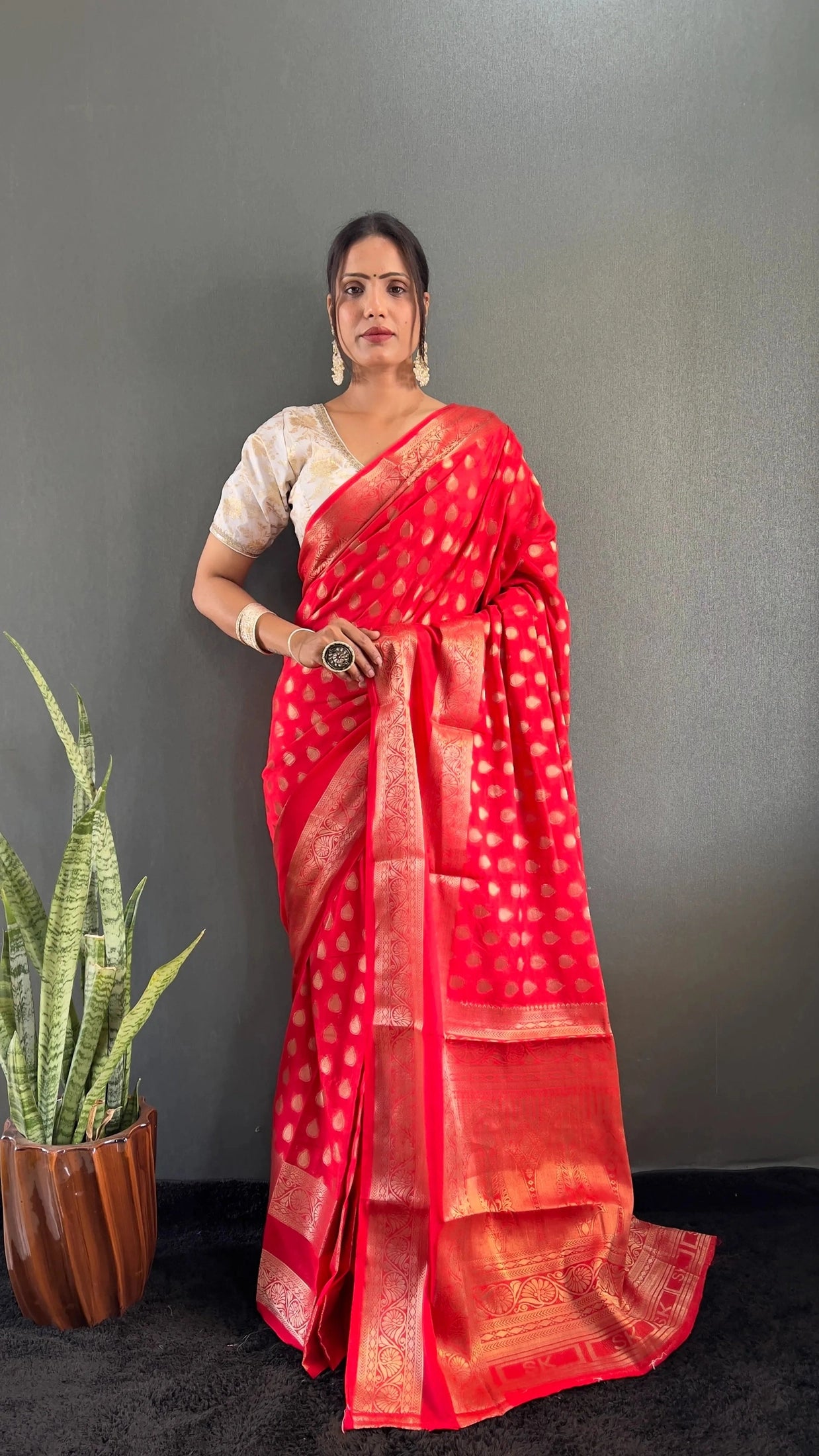 Ready to Wear Pure Banarasi Georgette Saree With Ready Made Blouse
