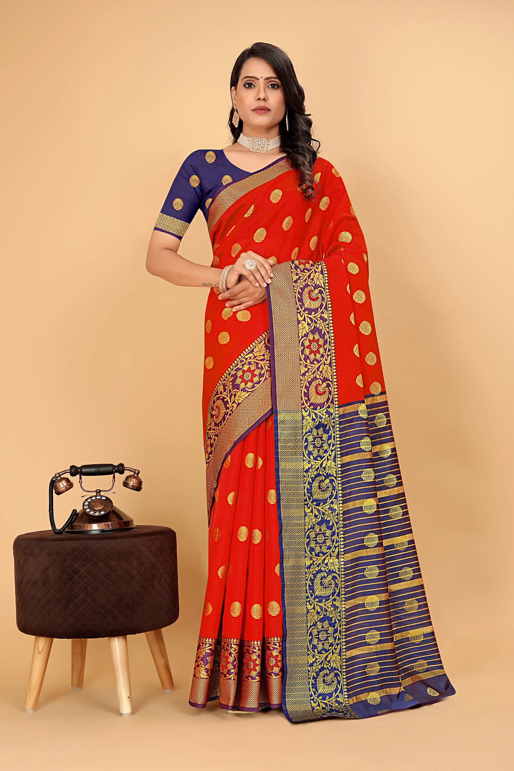 Pionex Woven Katan Kanjivaram Soft Lichi Silk Sarees