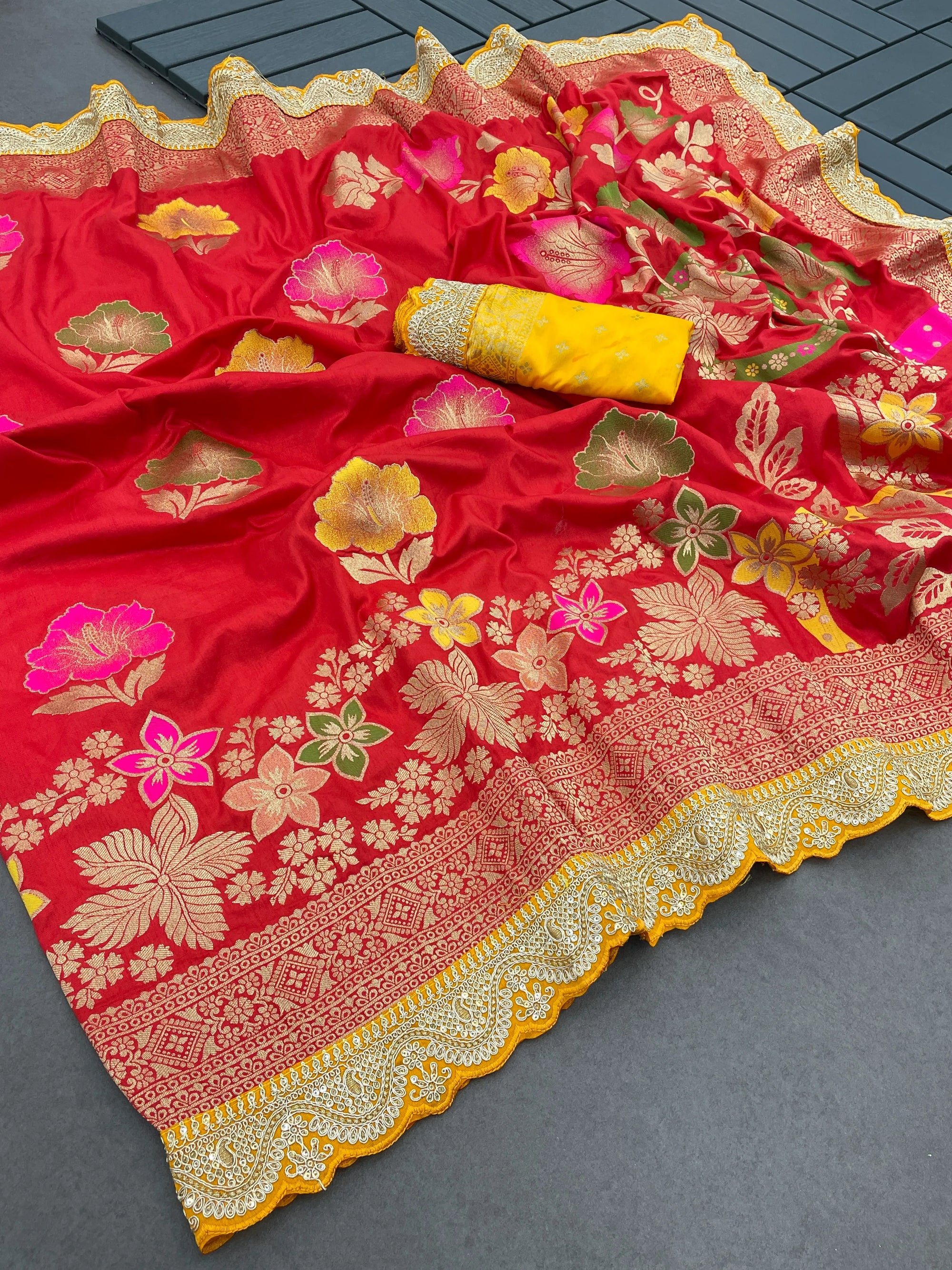 Pionex Embroidered Dola Silk Jacquard Lace Border Work Saree