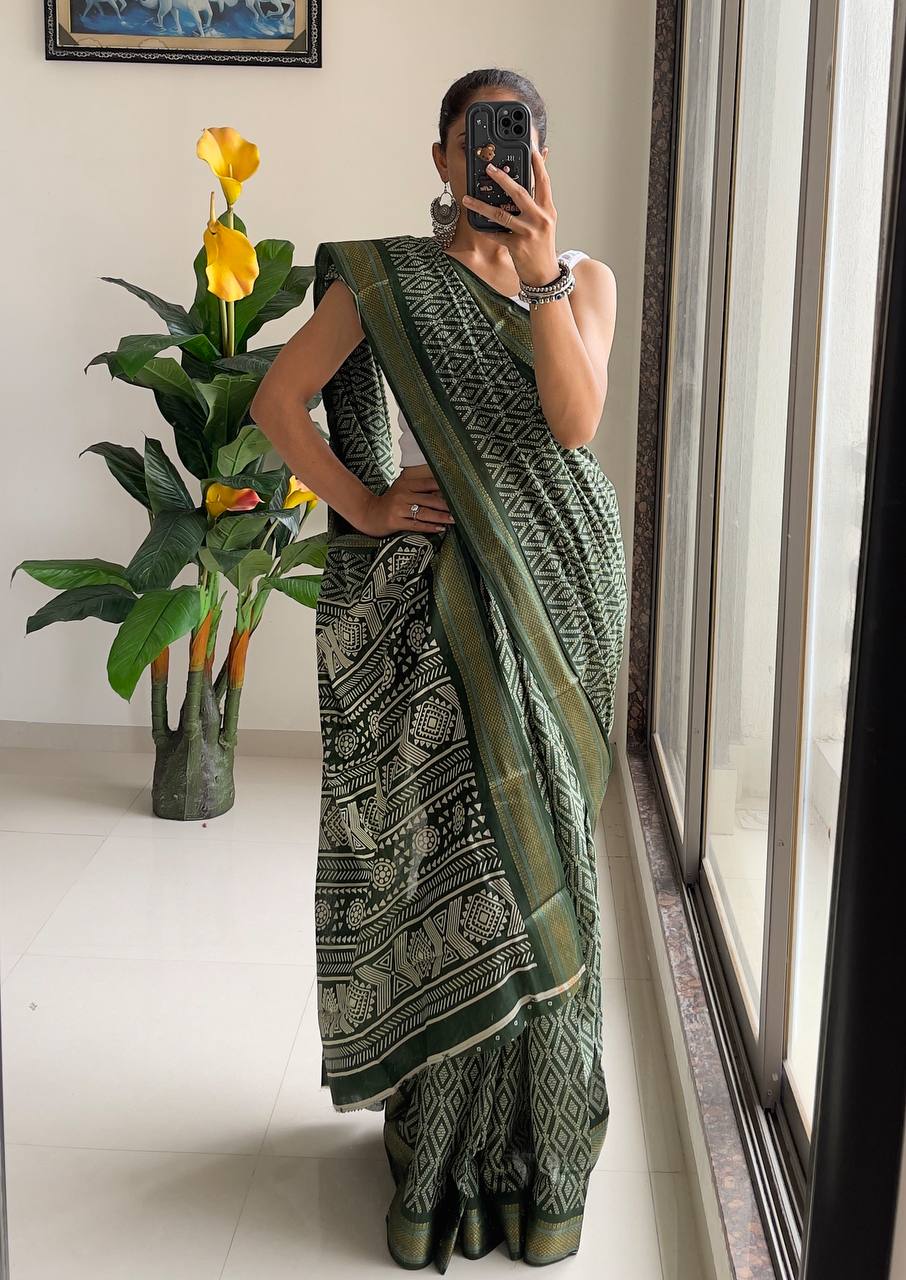 Bandhni Printed Elegance Mulmul Cotton Zari Border Saree