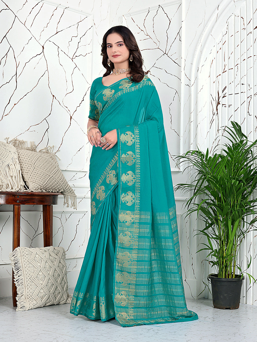 Ready-to-Wear Banarasi Jacquard Saree in Crepe Fabric