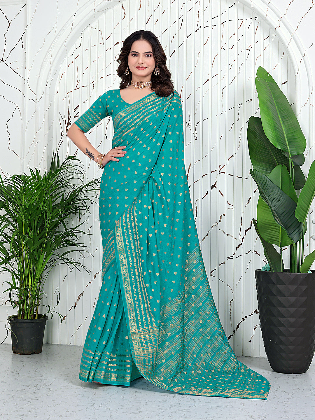 Banarasi Ready-to-Wear Jacquard Saree in Crepe Fabric