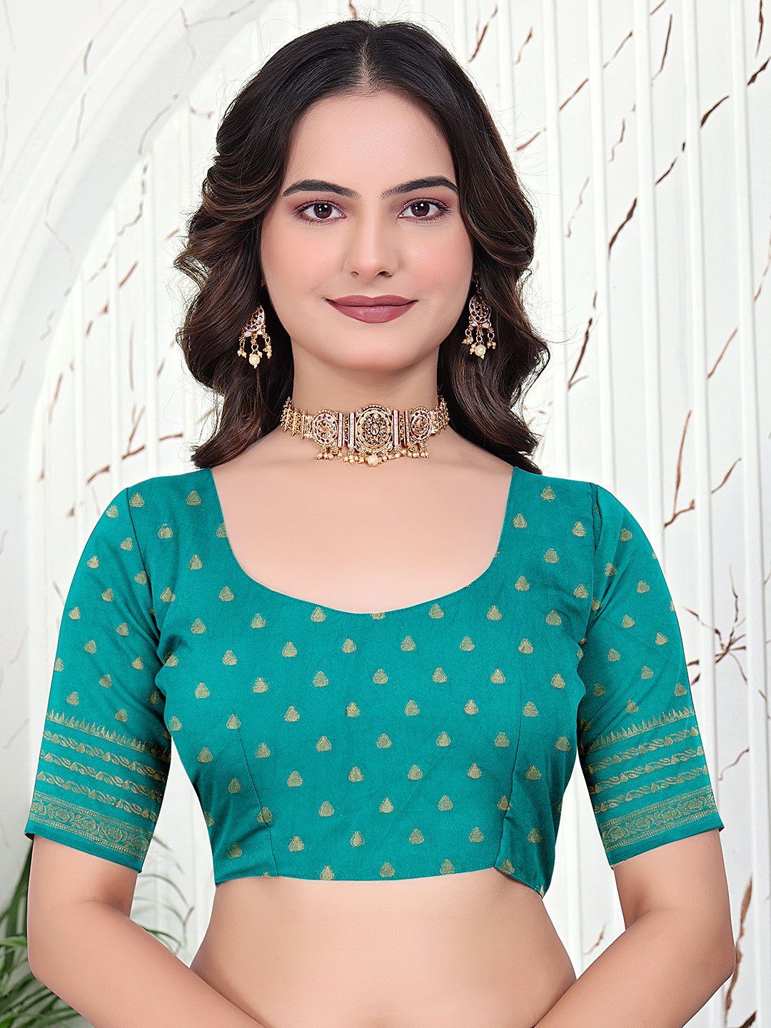 Banarasi Ready-to-Wear Jacquard Saree in Crepe Fabric