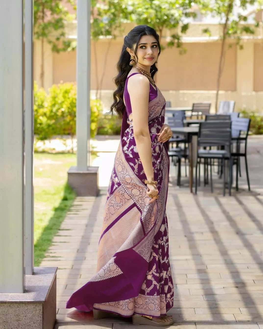 Soft Banarasi Silk Jacquard Zari Woven Pink Saree