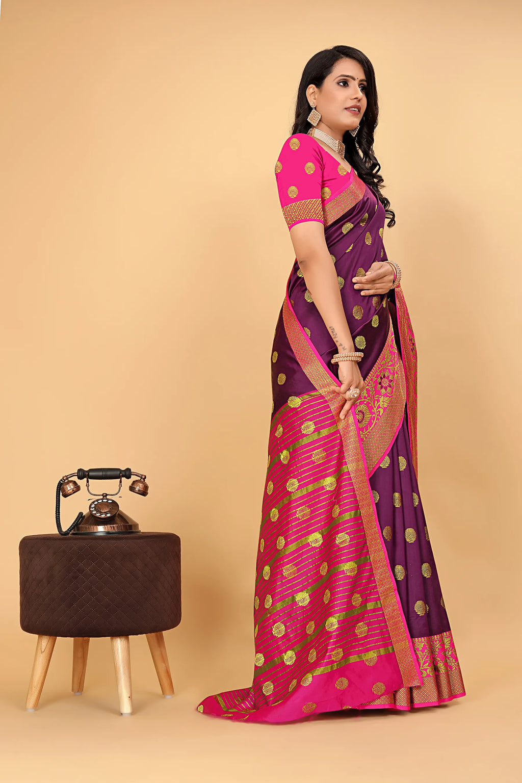 Pionex Woven Katan Kanjivaram Soft Lichi Silk Sarees