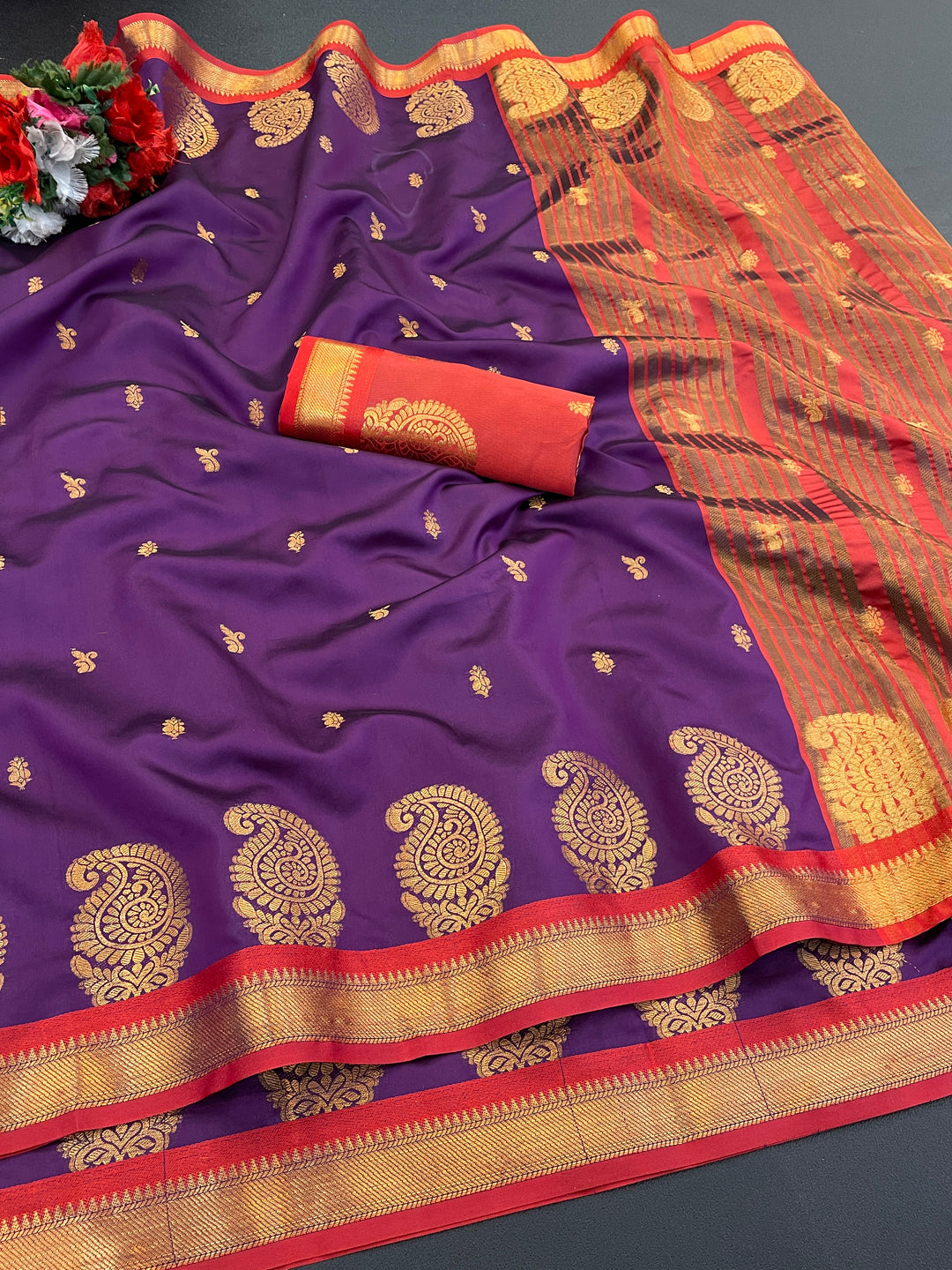Jacquard Pure Banarasi Silk Saree