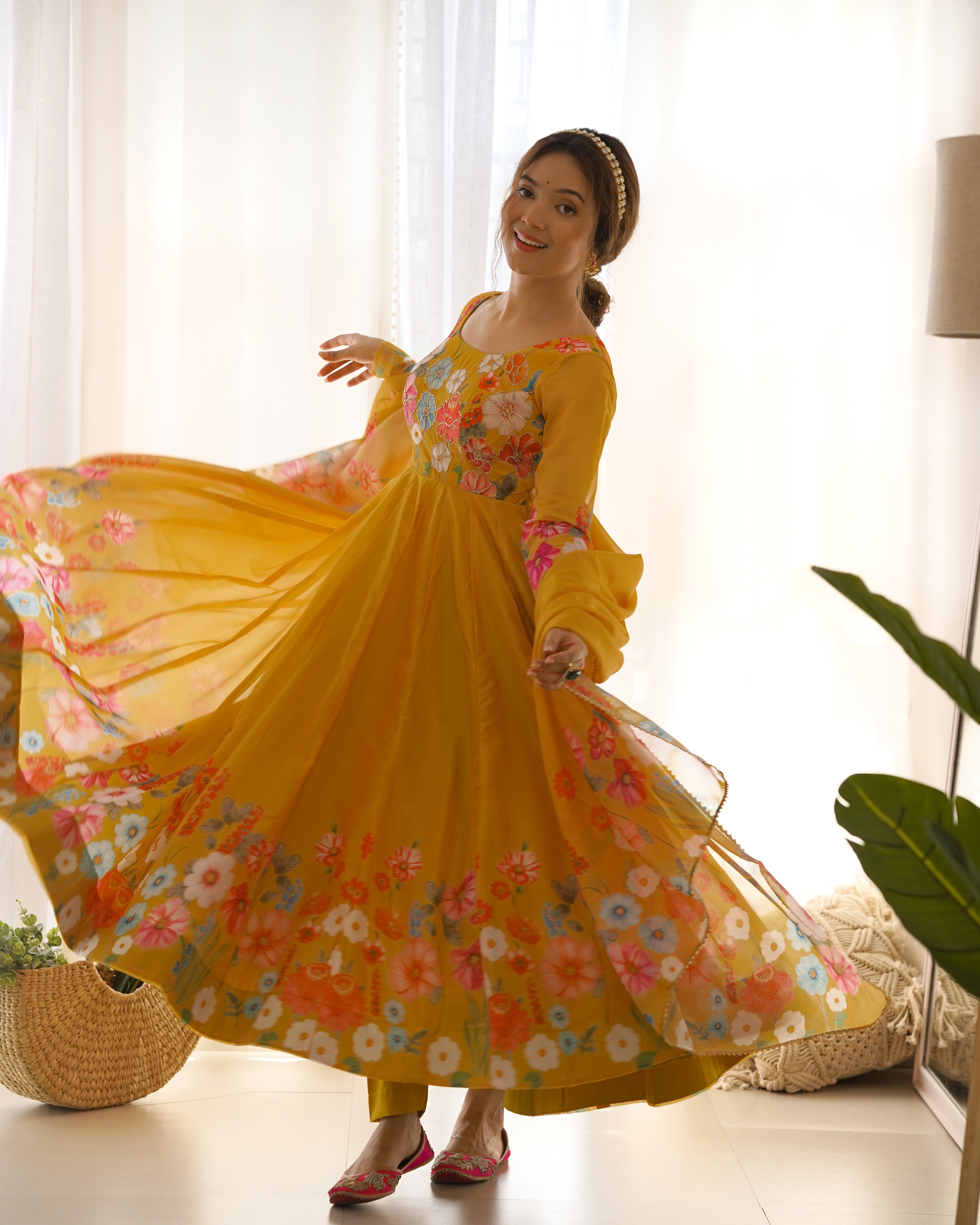 YELLOW