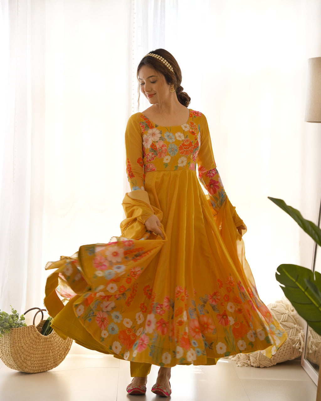 Women Floral Printed Organza Silk Flared Anarkali Kurta Set
